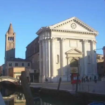 Panzió Leonardo 2*