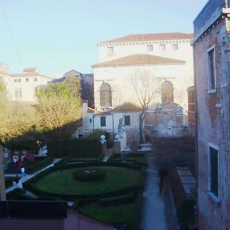 Bed and breakfast Leonardo Venecia