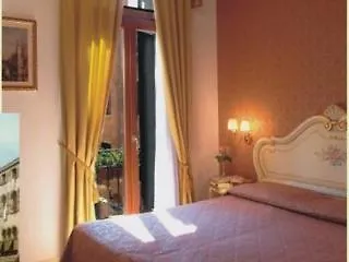Couette-café Leonardo 2*